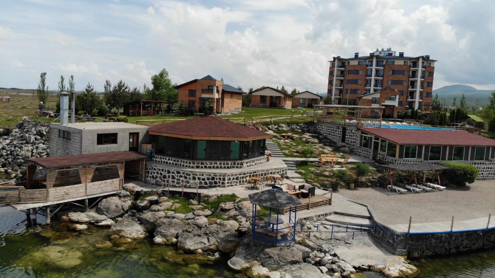 Tsovasar Family Rest Complex Aparthotel Tsovazard Exterior photo