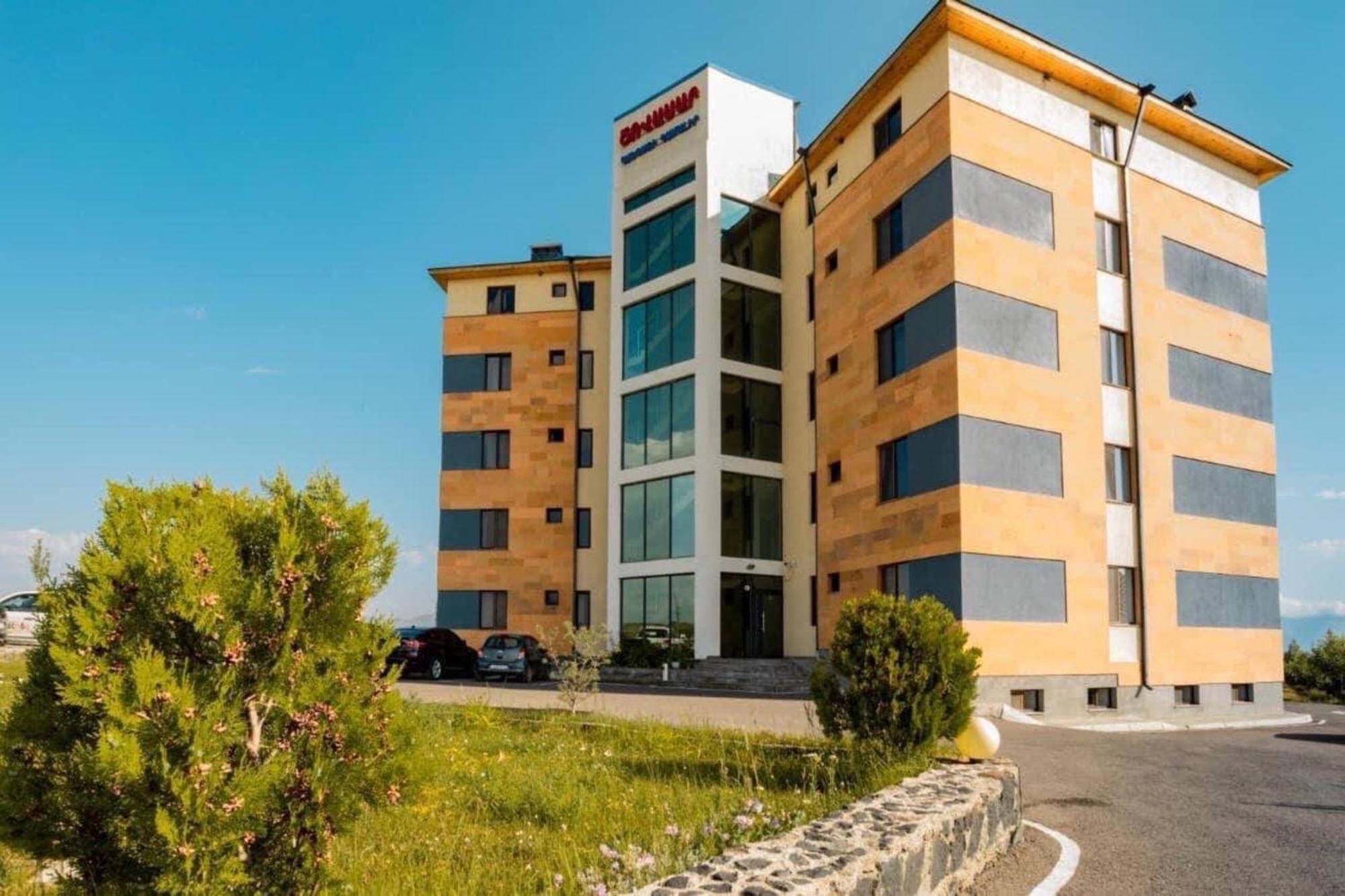 Tsovasar Family Rest Complex Aparthotel Tsovazard Exterior photo